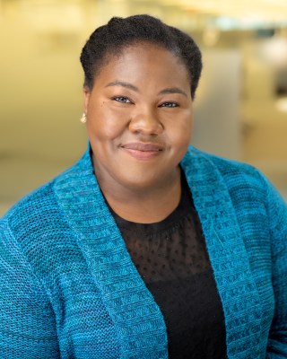 Download Amina Dunn's photo
